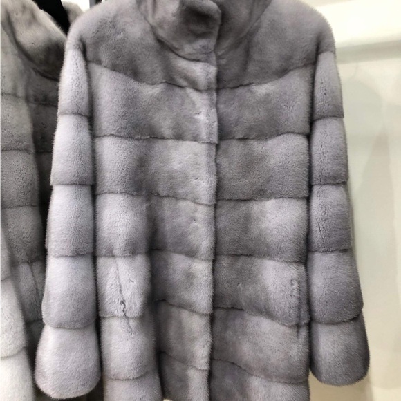 Mink coat - Picture 6 of 8